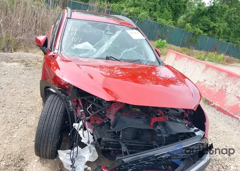 2024 Toyota Corolla Cross Xle из США, поврежденный, VIN 7MUDAABG4RV119507